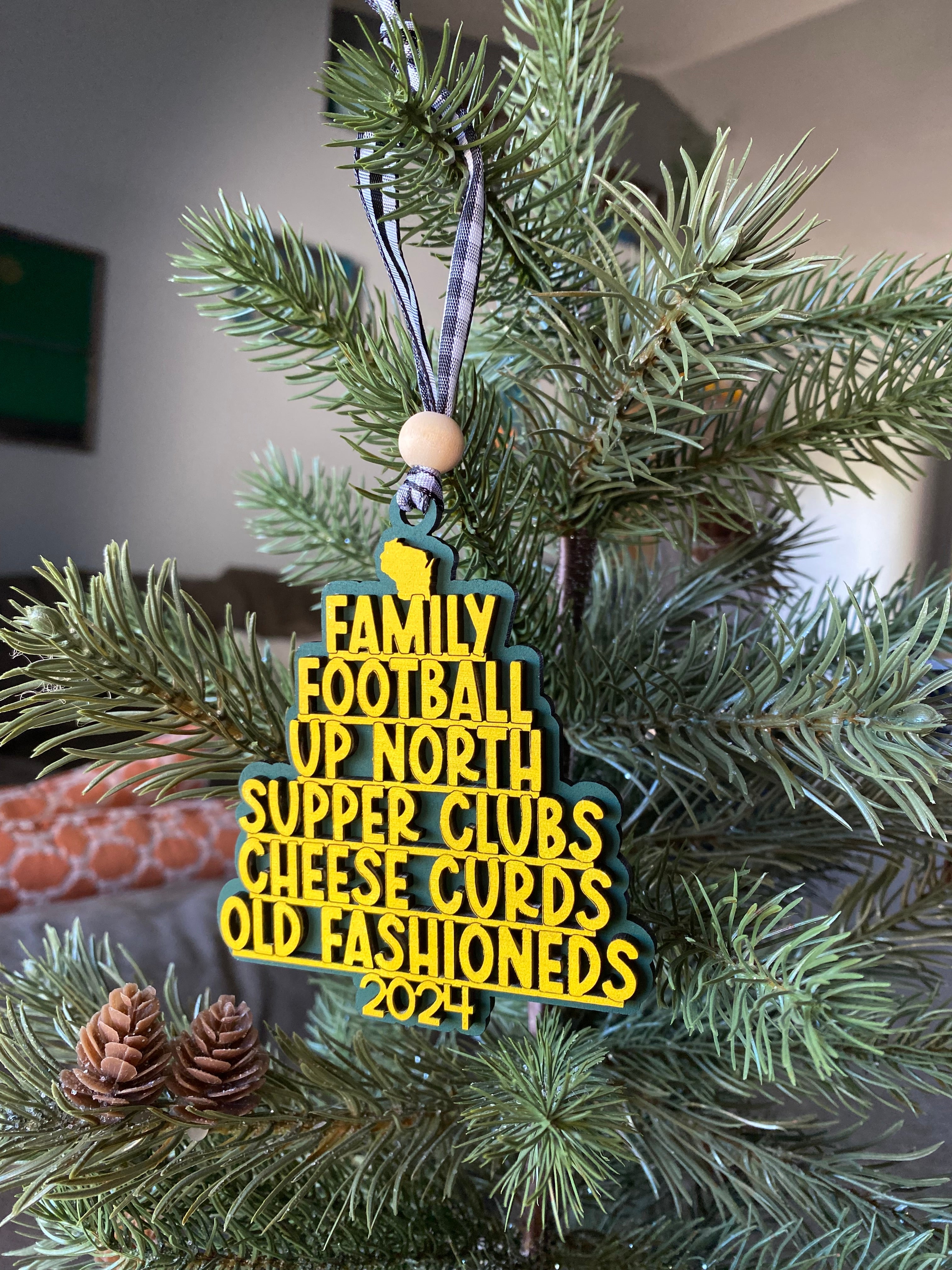 Wisconsin tree-shaped favorite things ornament - green