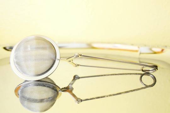 Derby Tea Infuser Mesh Pincer Spoon