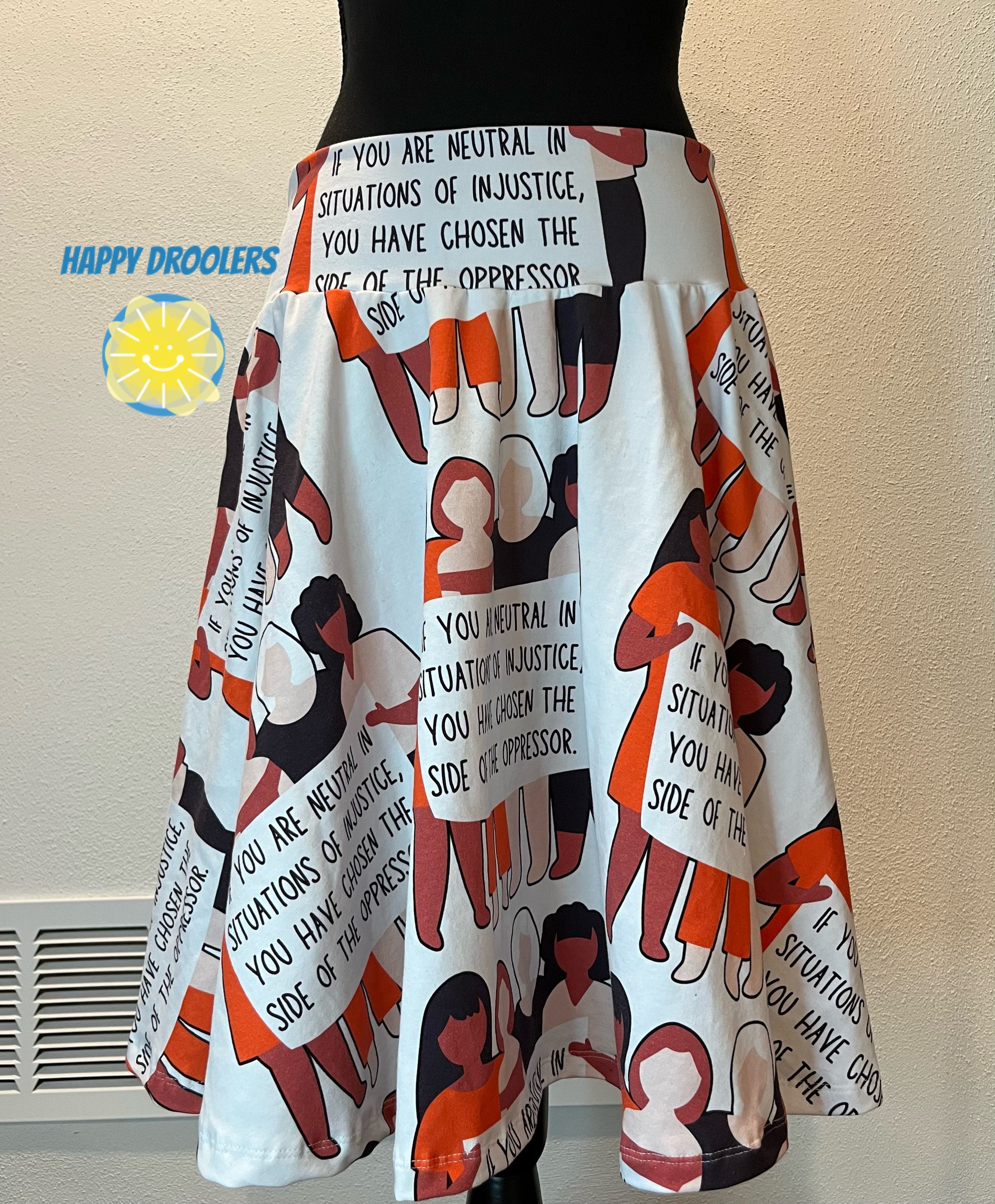 Neutral in Injustice Twirl Skirt Sz XXL