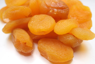 Afghani Dried Apricots – Naturally Sweet, Seedless, and  Sun-Dried 1 LB
