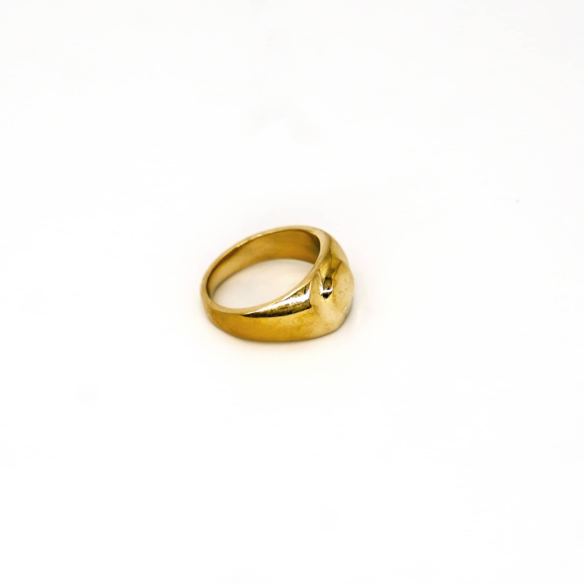 Dot Signet Band Ring | Nola