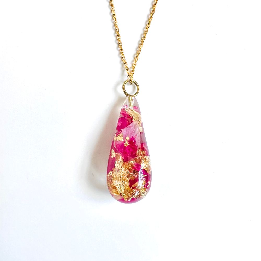 Resin Teardrop Pendant Necklace with Rose Petals