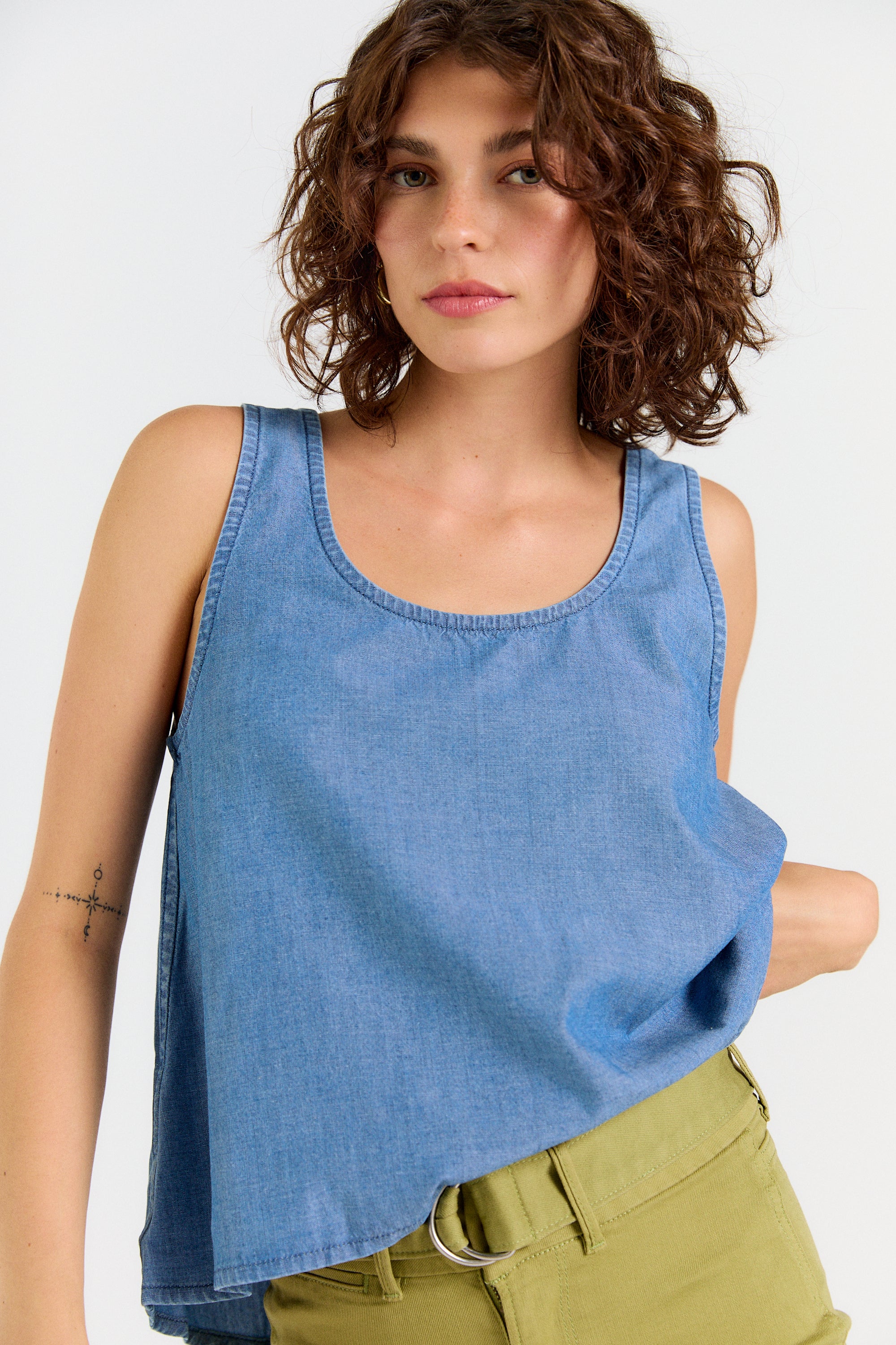 Wabi Sabi Crop Tank - Medium Wash