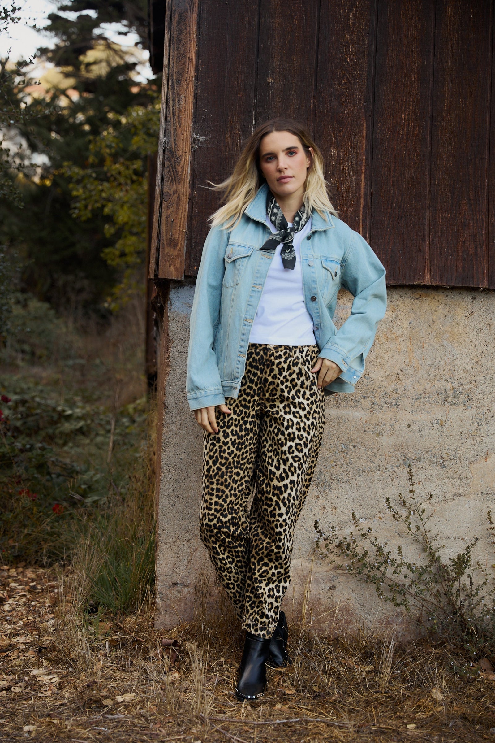 TARE BARREL PANT IN LEOPARD
