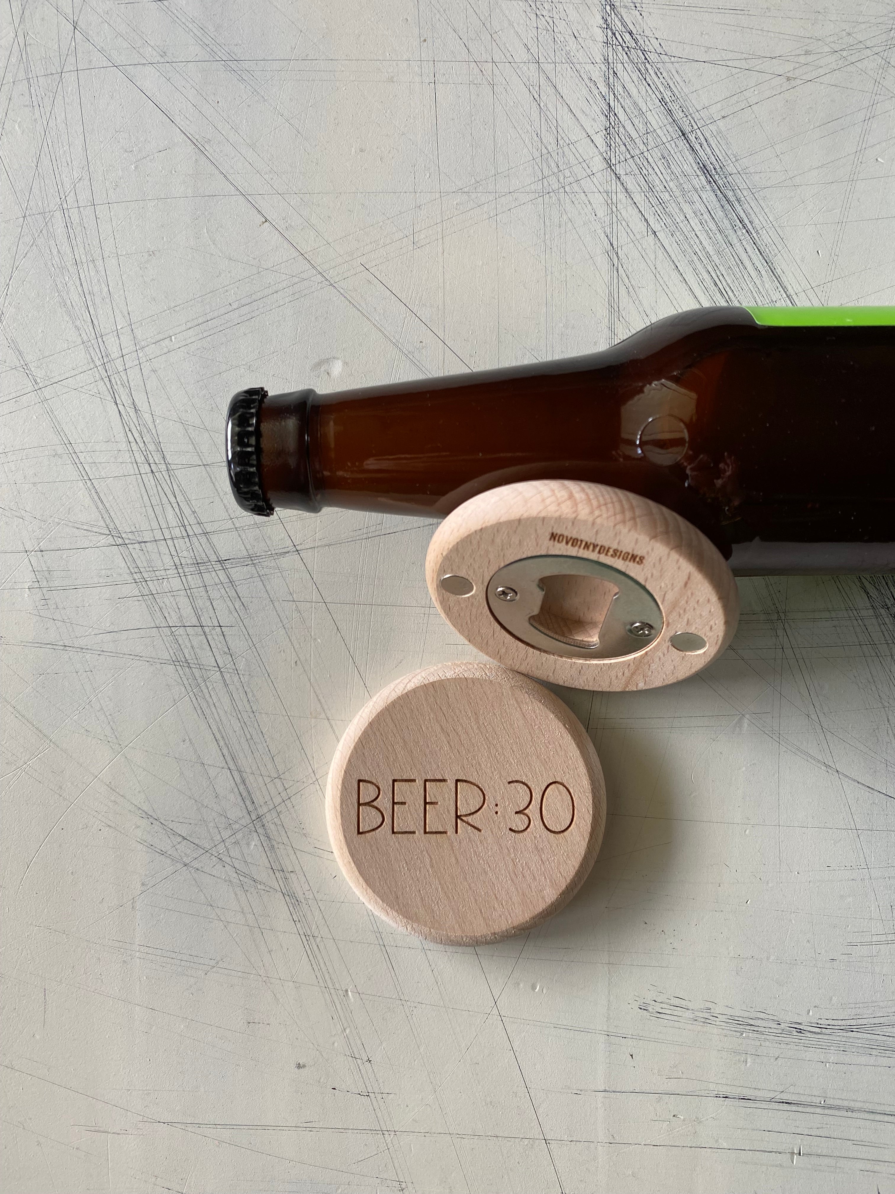 Beer : 30 - magnetic wood bottle opener