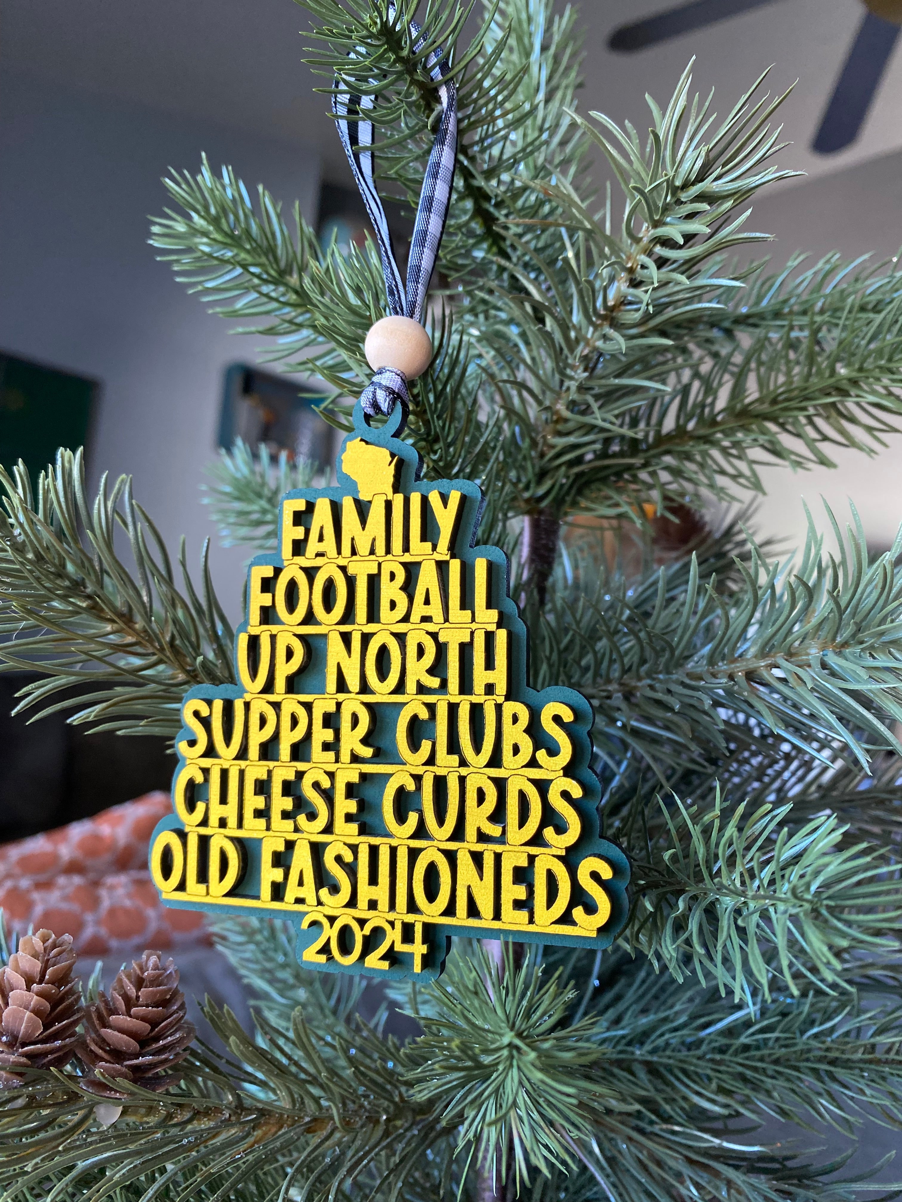 Wisconsin tree-shaped favorite things ornament - green