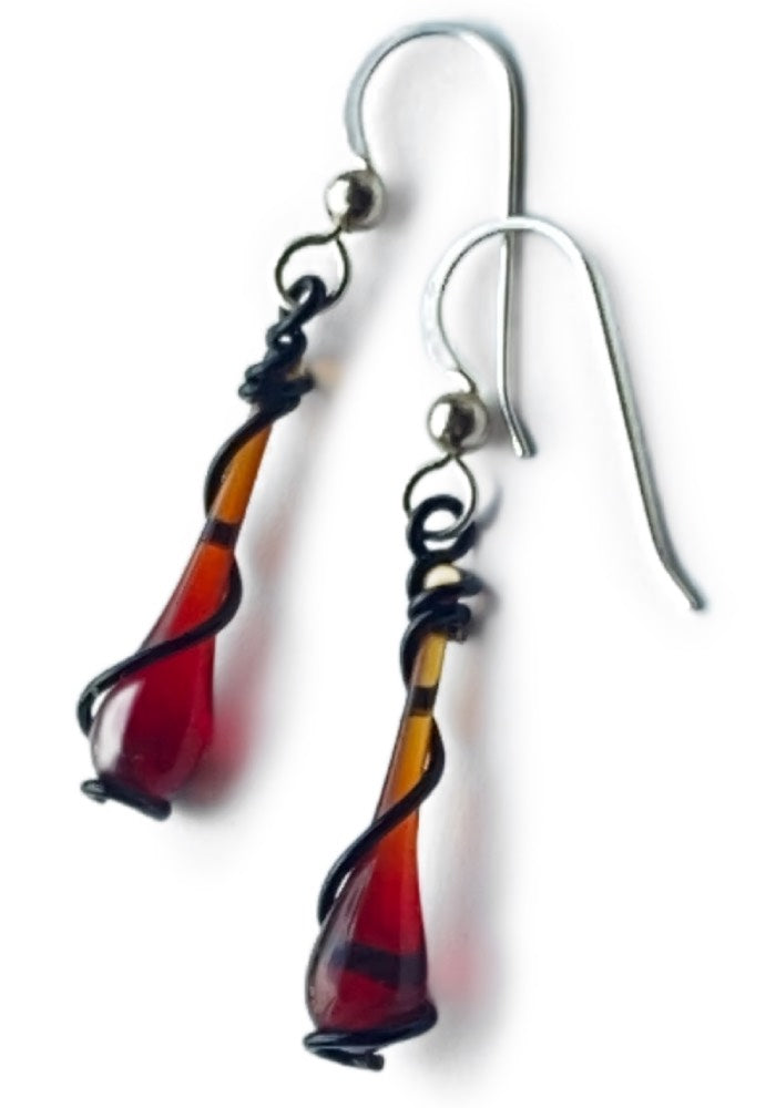 Lyra Noir Earrings
