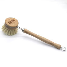 Dish Brush: Long Handle