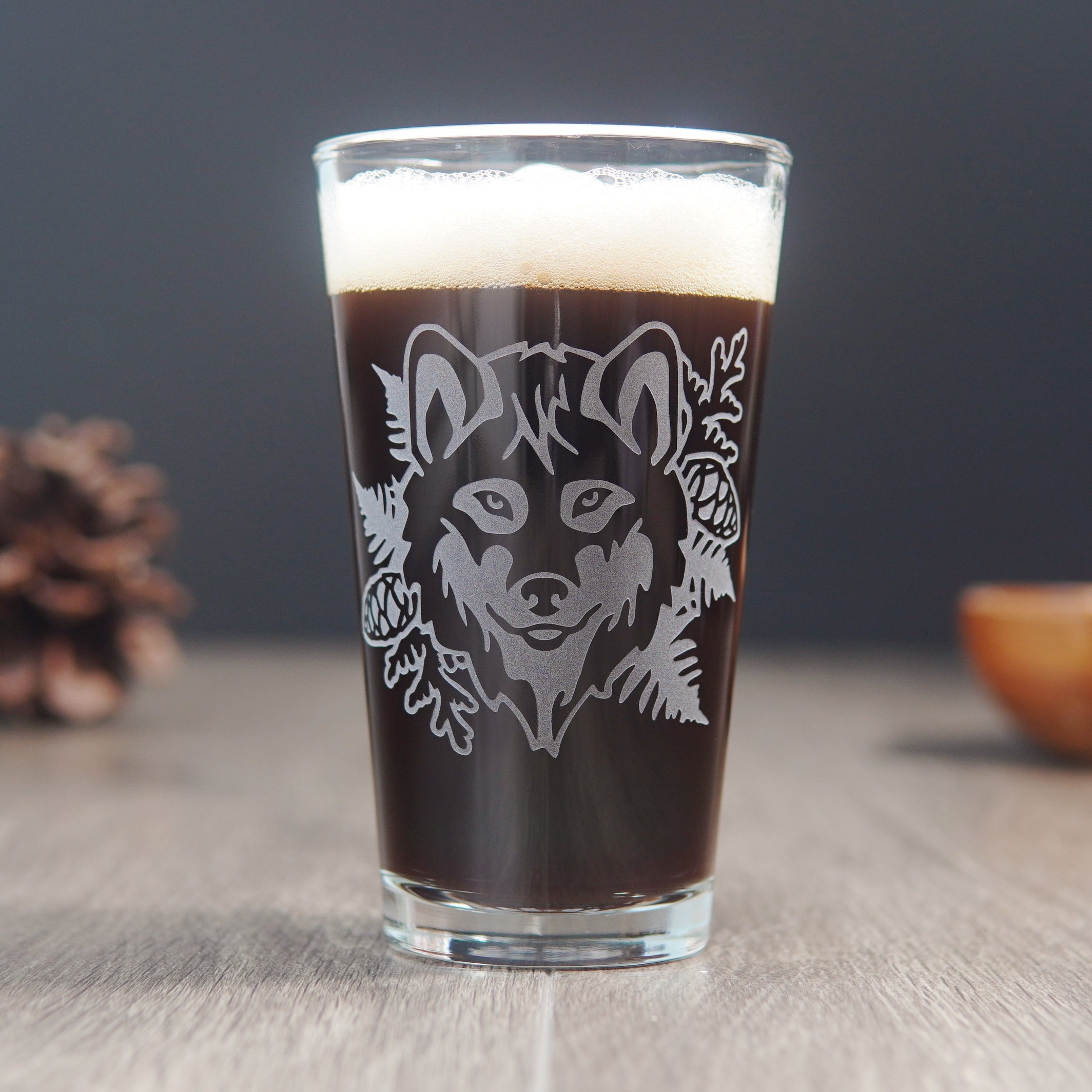 Wolf Pint Glass - etched glassware